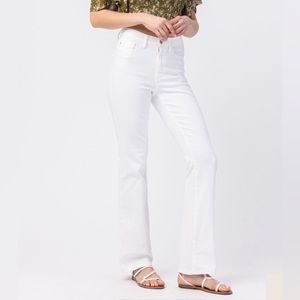 🆕 Judy Blue White Hi Rise BootsCut